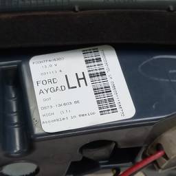 LANTERNA TRASEIRA ESQUERDA FUSION 2013 A 2016 (MALA)