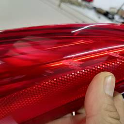 LANTERNA TRAS DIR HB20 HATCH 2012 A 2019 (CANTO) COM RISCOS