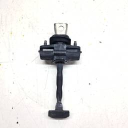 Limitador porta traseira esquerda mobi 2017 2018/