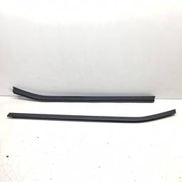 KIT PESTANA PORTA TRASEIRA ESQUERDA EXT. MOBI 2017/