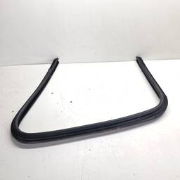 GUARNIÇÃO PORTA TRASEIRA ESQUERDA MOBI 2017 2018/