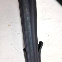 GUARNIÇÃO PORTA TRASEIRA ESQUERDA MOBI 2017 2018/