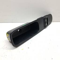 BOTÃO VIDRO ELÉTRICO DIANTEIRO ESQU MOBI 2017/ STRADA 2020/