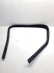 GUARNIÇÃO PORTA DIANTEIRA ESQUERDA MOBI 17/ STRADA 20/