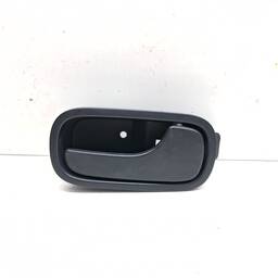 Maçaneta interna diant direita mobi 2017/ strada 2020/