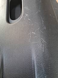 ACABAMENTO COLUNA CENTRAL DIREITO RENEGADE T270 2022 A 2024