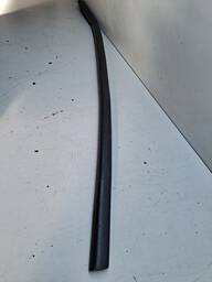 PESTANA PORTA DIANTEIRA DIREITA EXT. RENEGADE 2016 2017/..