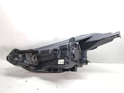 FAROL DIREITO HB20 2020 2021 A 2022 PEQ/REPARO