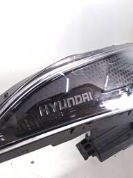 FAROL DIREITO HB20 2020 2021 A 2022 PEQ/REPARO