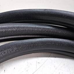 BORRACHA PORTA TRASEIRA ESQUERDA (CARROCERIA) MOBI 2017/