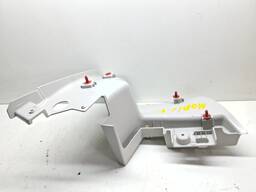 ACABAMENTO SUPORTE BAGAGITO LADO ESQUERDO MOBI 2017/DETALHE