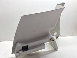 ACABAMENTO SUPORTE BAGAGITO LADO ESQUERDO MOBI 2017/DETALHE