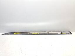 FRISO INFERIOR PORTA TRASEIRA DIR AZERA 2011 A 2017 DETALHE