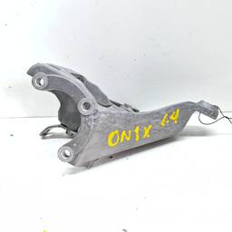 SUPORTE BOMBA HIDRÁULICA ONIX PRISMA 2012 A 2019