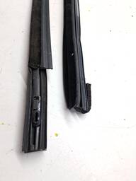 PESTANA PORTA TRASEIRA DIREITA EXT. KA 2015 2016 A 2021