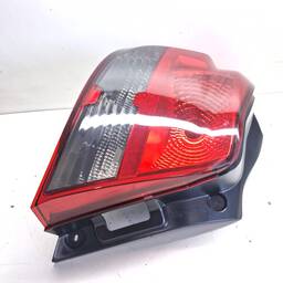 LANTERNA TRASEIRA ESQUER ONIX 13/16 LT LTZ / JOY ATÉ 19 FUME