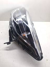 FAROL ESQUERDO CAPTUR 2017 2018 A 2024