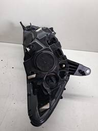 FAROL ESQUERDO CAPTUR 2017 2018 A 2024