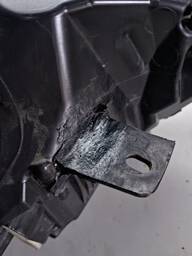 FAROL ESQUERDO CAPTUR 2017 2018 A 2024