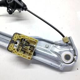 MÁQUINA DE VIDRO PORTA TRASEIRA DIREITA MOBI 2017/ MANUAL