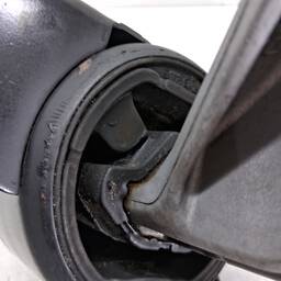 COXIM ESQUERDO MOTOR ONIX PRISMA 1.4 2013 A 2019 DETALHE