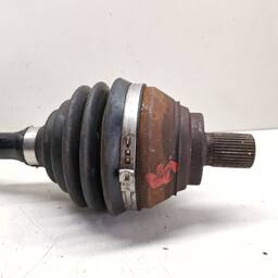 SEMIEIXO DIANTEIRO ESQUERDO AUDI Q3 2015 A 2019