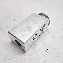 VÁLVULA EXPANSÃO SANDERO LOGAN 1.0 1.6 2019/