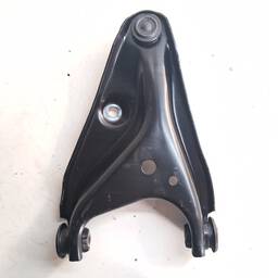 BANDEJA DIANTEIRA DIREITA SANDERO LOGAN 2008.. 2014 A 2024