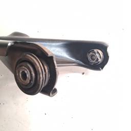 BANDEJA DIANTEIRA DIREITA SANDERO LOGAN 2008.. 2014 A 2024