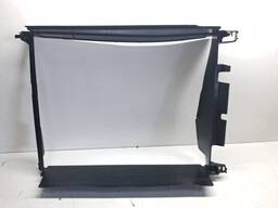 DEFLETOR SUPORTE RADIADOR SANDERO LOGAN 1.6 14/ 2019 DETALHE