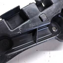 GUIA PARACHOQUE DIANTEIRO ESQUERDO SANDERO 15/ LOGAN 14/2020