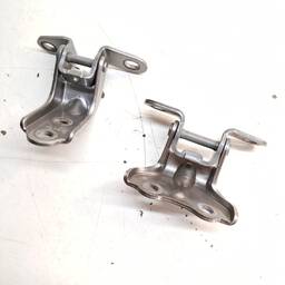 DOBRADIÇA PORTA TRASEIRA ESQUERDA HB20 2013 A 2019