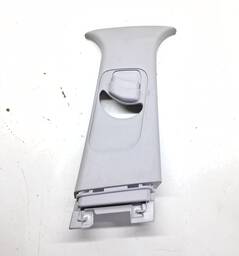 Acabamento superior coluna central direita hb20 2013 a 2019