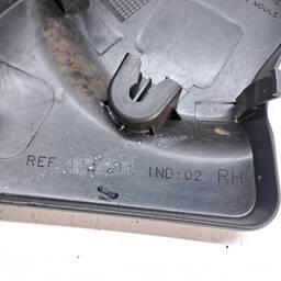 ACABAMENTO BANCO DIANTEIRO DIREITO FLUENCE 2011 A 2016