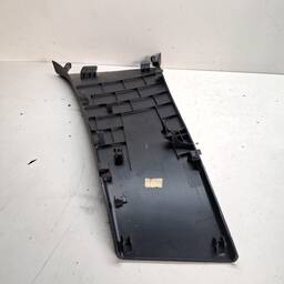 ACABAMENTO INFERIOR COLUNA CENTRAL DIREITA FLUENCE 2011 A 16