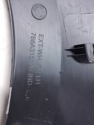 MOLDURA PARALAMA TRASEIRO ESQUERDO KWID 2018 2019 2020/..