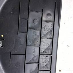 ACABAMENTO TAMPA LATERAL ESQ PAINEL TABELIER FLUENCE 2011/16