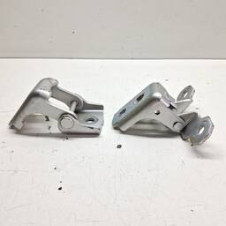 PAR DOBRADIÇAS PORTA DIANTEIRA DIREITA FLUENCE 2011 A 2018