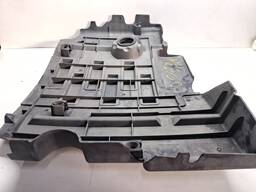 TAMPA SUPERIOR MOTOR DISCOVERY 3 2.7 2005 A 09 C/AVARIA