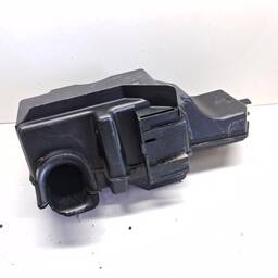 CAIXA RESSONADORA PEGEOUT 307 207 2001 A 2008 DETALHE