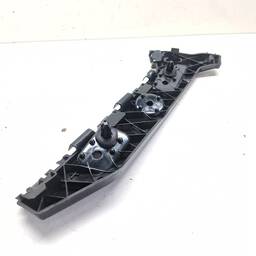 GUIA PARACHOQUE TRASEIRO ESQUERDO KA HATCH 2015 2016 A 2021