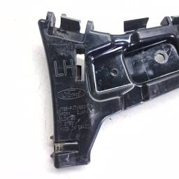 GUIA PARACHOQUE TRASEIRO ESQUERDO KA HATCH 2015 2016 A 2021