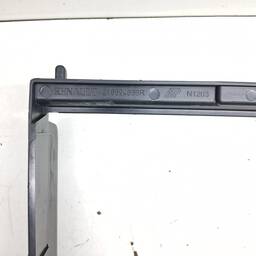 DEFLETOR/SUPORTE VENTOINHA RADIADOR DUSTER 1.6 2017 A 2023