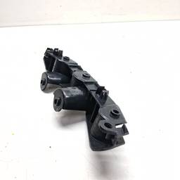 GUIA PARACHOQUE DIANTEIRO DIREITO DUSTER 2021/