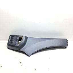 ACABAMENTO PARALAMA ESQUERDO DUSTER 2021 2022 2023 2024 