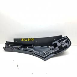 ACABAMENTO PARALAMA ESQUERDO DUSTER 2021 2022 2023 2024 