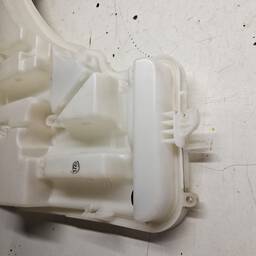 RESERVATÓRIO ÁGUA PARA-BRISA BMW 320I F30 2013 A 2017