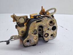 Fechadura Porta Dianteira Direita Corsa 1996 a 2016 Classic