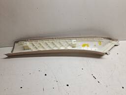 ACABAMANTO COLUNA DIANTEIRA DIREITA BMW 318I 320I 2013 A 18