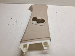 ACABAMENTO SUPERIOR COLUNA CENTRAL DIR BMW 320I 13/18